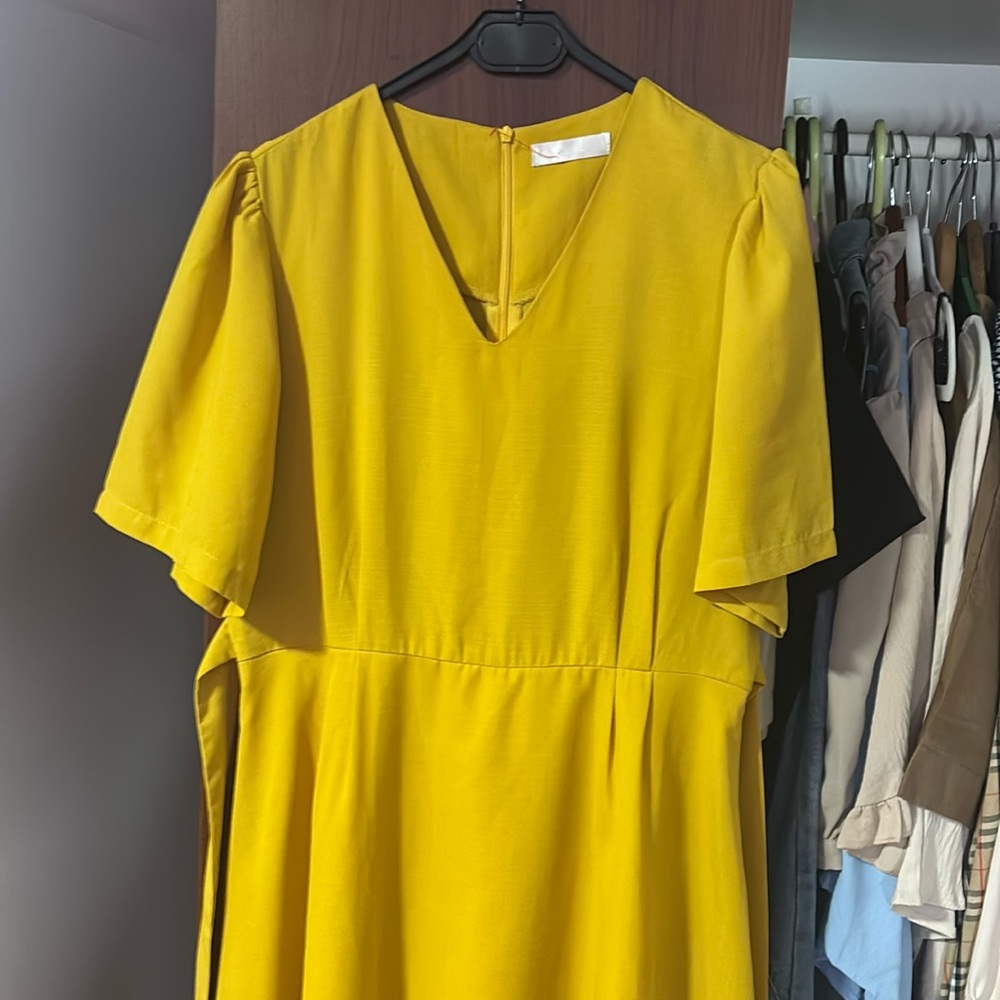 Luul Dress Yellow